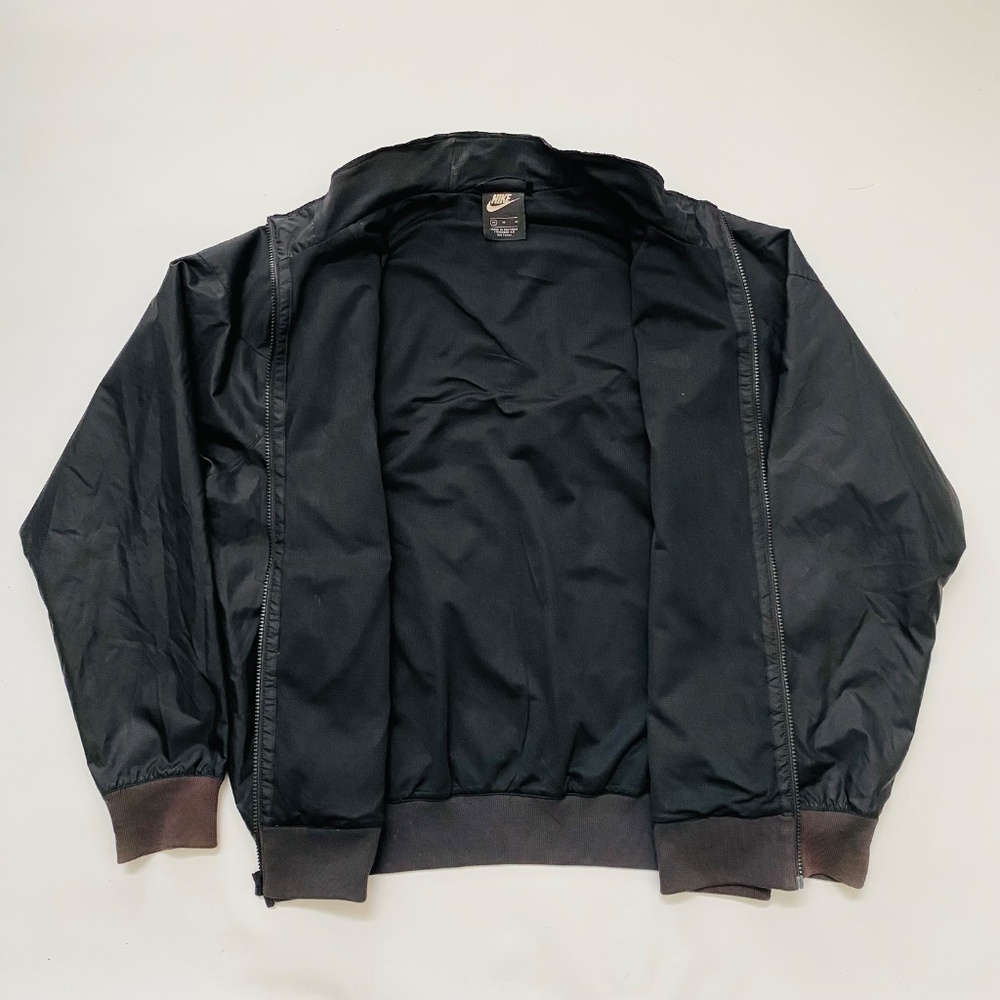 Nike Windbreaker Track Black Jacket, men’s medium - Picture 6 of 8